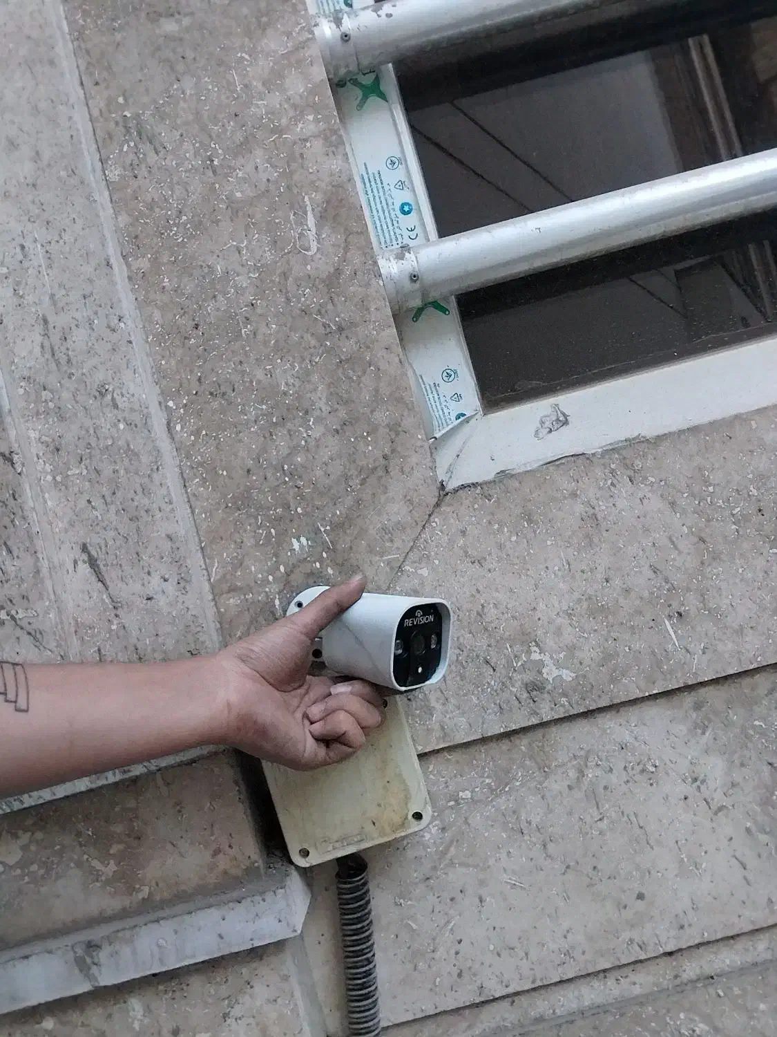 نصاب دوربین مداربسته|خدمات پیشه و مهارت|اندیشه, اندیشه فاز ۱|دیوار