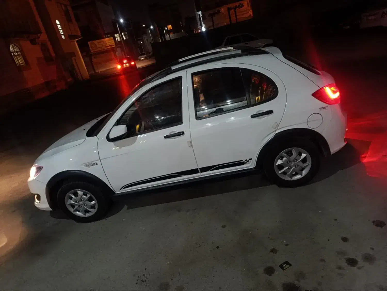 ماشین کوییک|خودرو سواری و وانت|ساوه, |دیوار