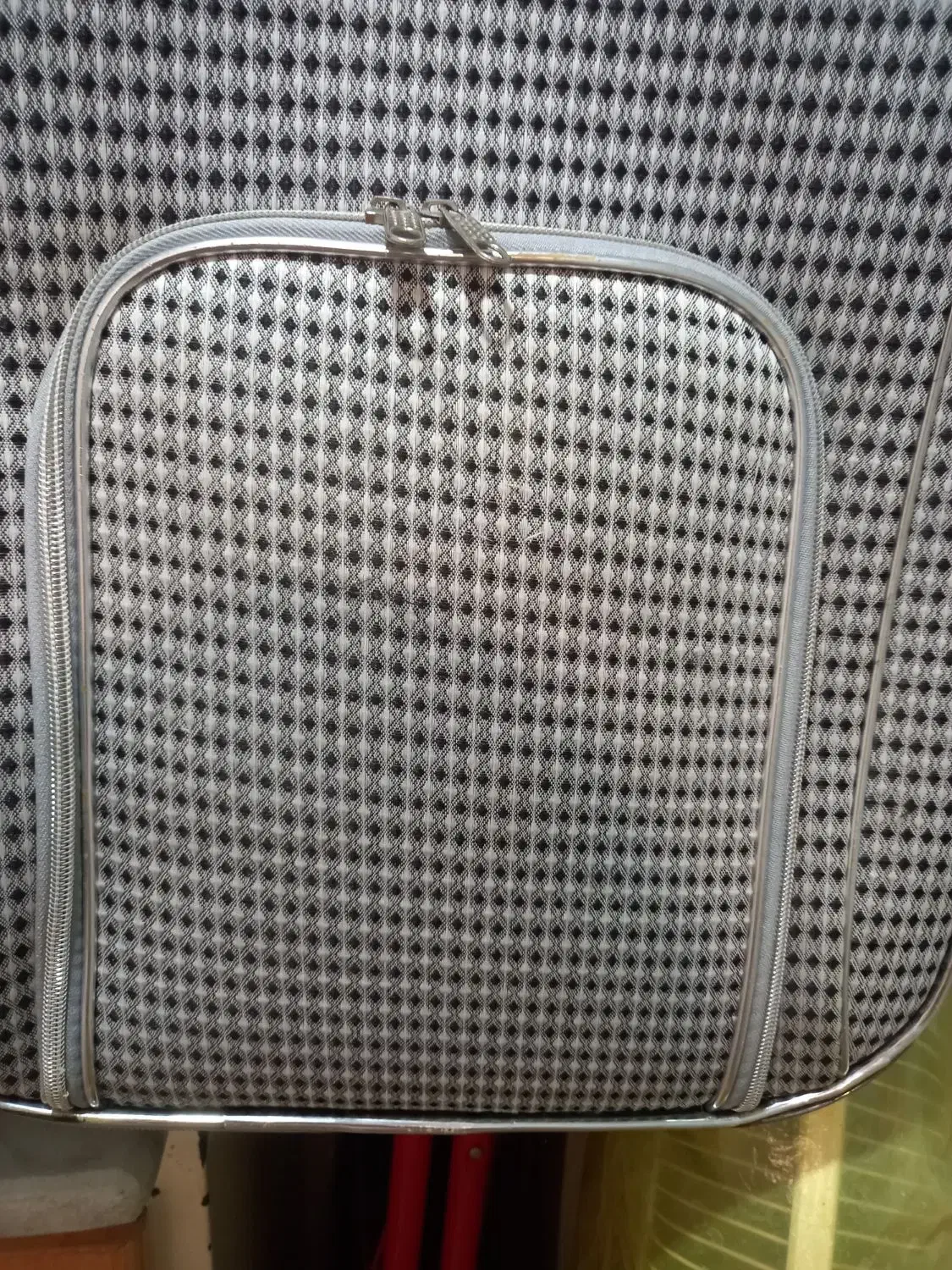 چمدان|کیف، کفش، کمربند|سمنان, |دیوار