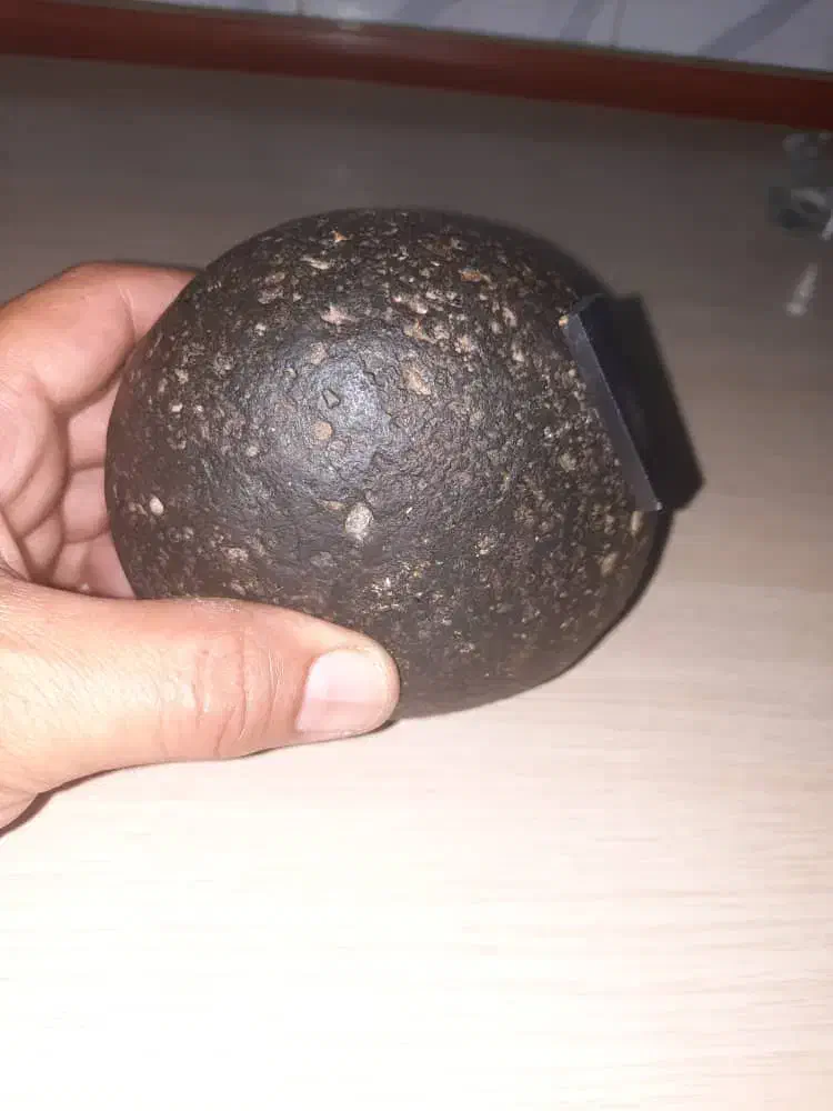 شهاب سنگ|کلکسیون اشیاء عتیقه|تبریز, |دیوار