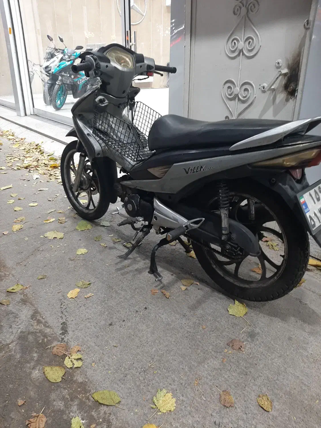 موتور طرح ویو مدل ۹۳ سند بنام پلاک ملی|موتورسیکلت|تهران, کیانشهر|دیوار