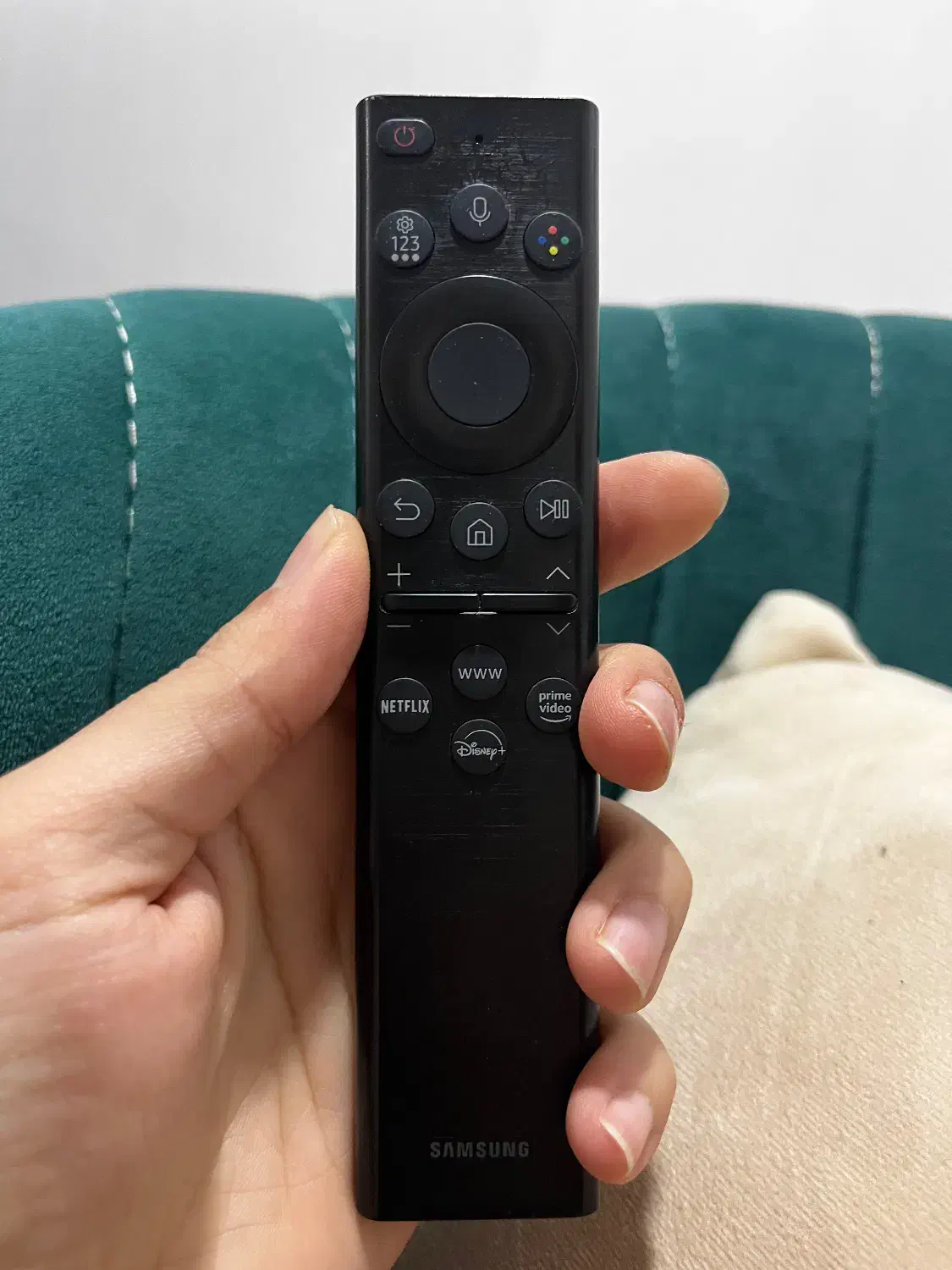 کنترل هوشمند و پنل خورشیدی دار سامسونگ|تلویزیون و پروژکتور|مینودشت, |دیوار