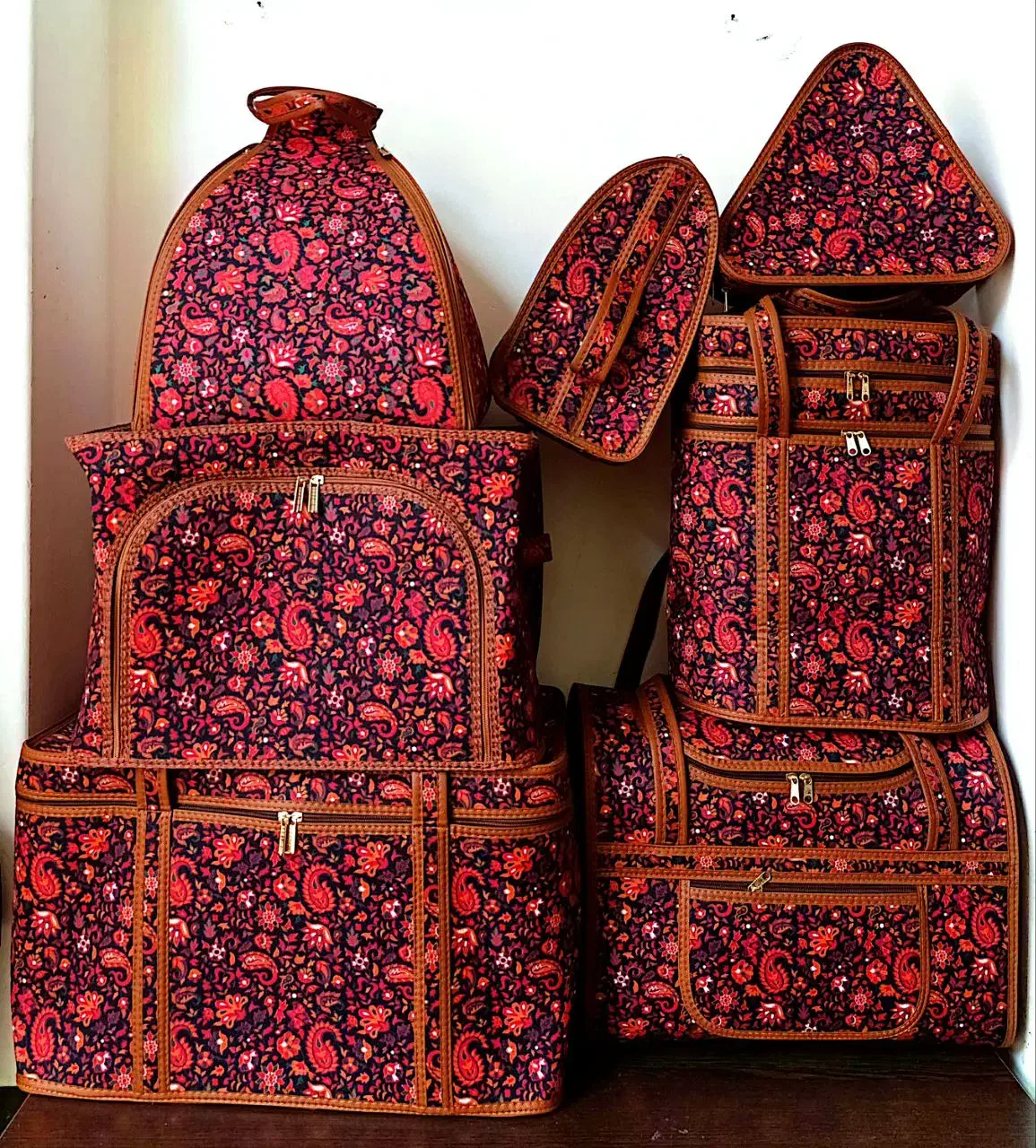 باکس های نظم دهنده|جاکفشی، کمد، دراور|قم, مسجد امام حسن|دیوار