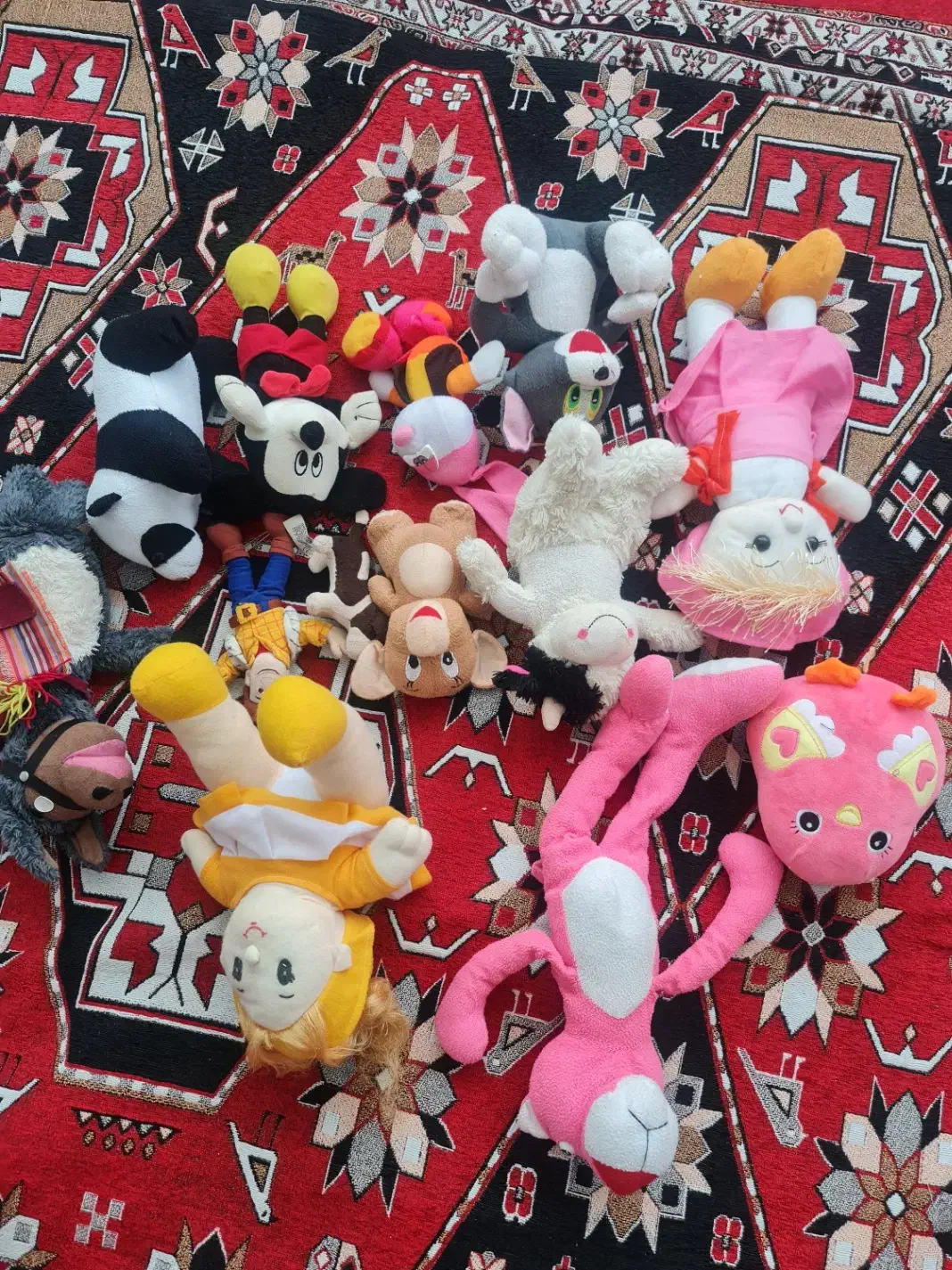 عروسک|اسباببازی بچه|اهر, |دیوار