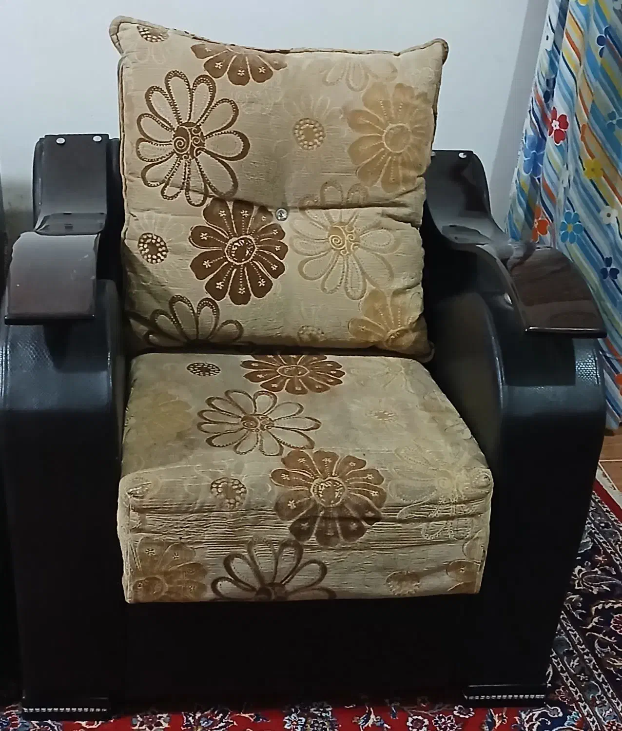 مبل تمیز بدون خرابی|مبلمان خانگی و میز عسلی|رشت, حافظ آباد|دیوار