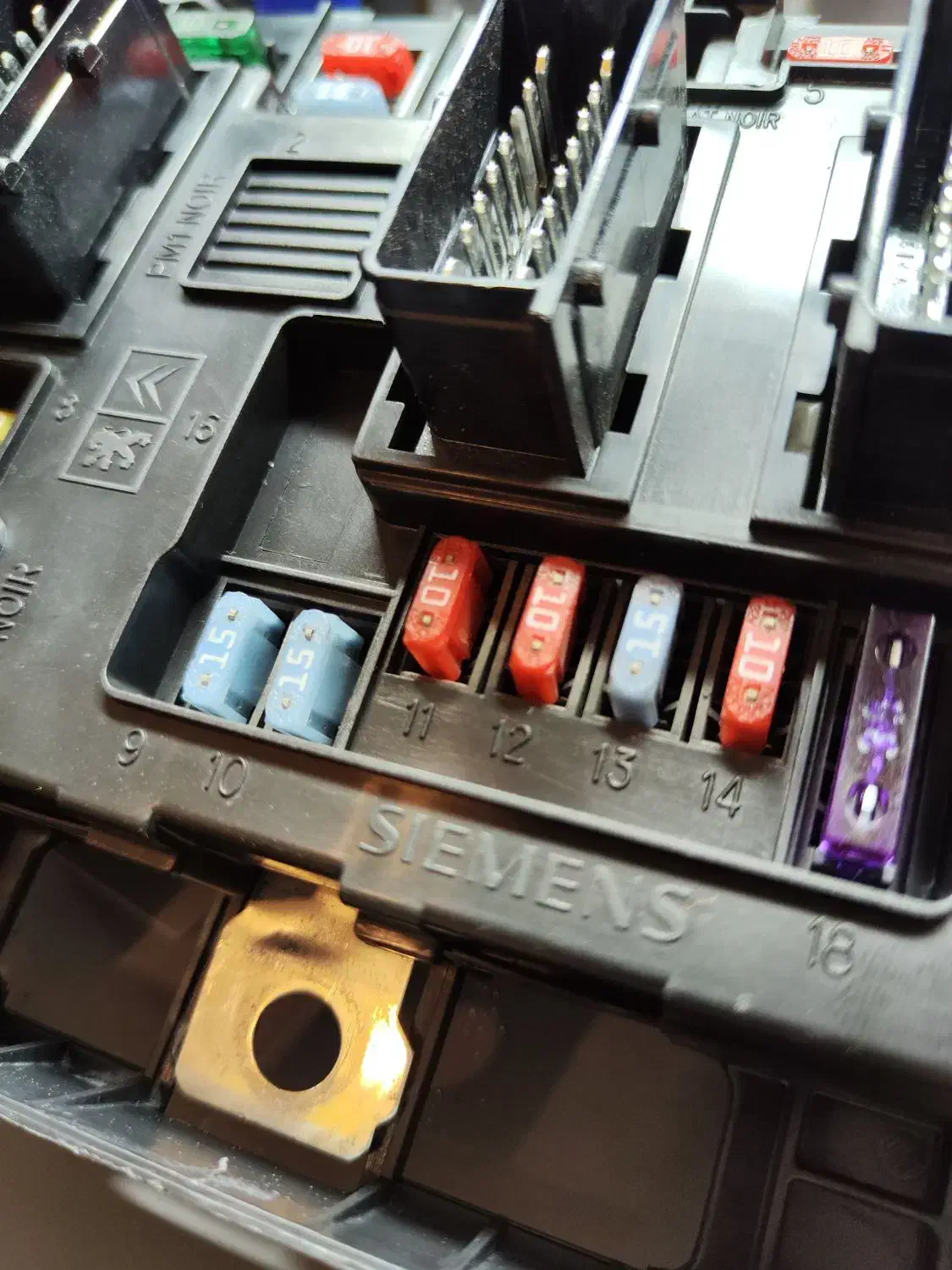 جعبه فیوز ۲۰۶ bsm (اورجینال کمپانی)|قطعات یدکی و لوازم جانبی|اسلامشهر, شهرک واوان|دیوار