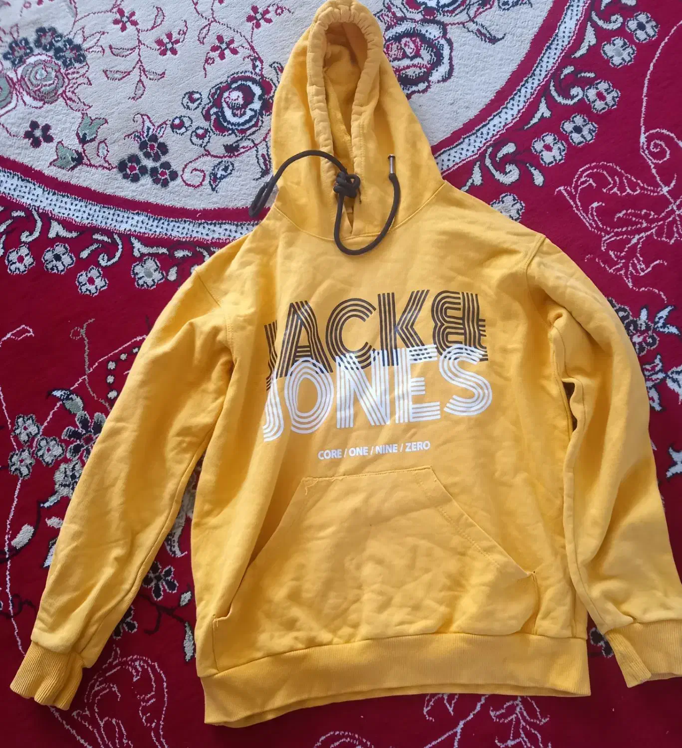 هودی و پافر|لباس|رامیان, |دیوار