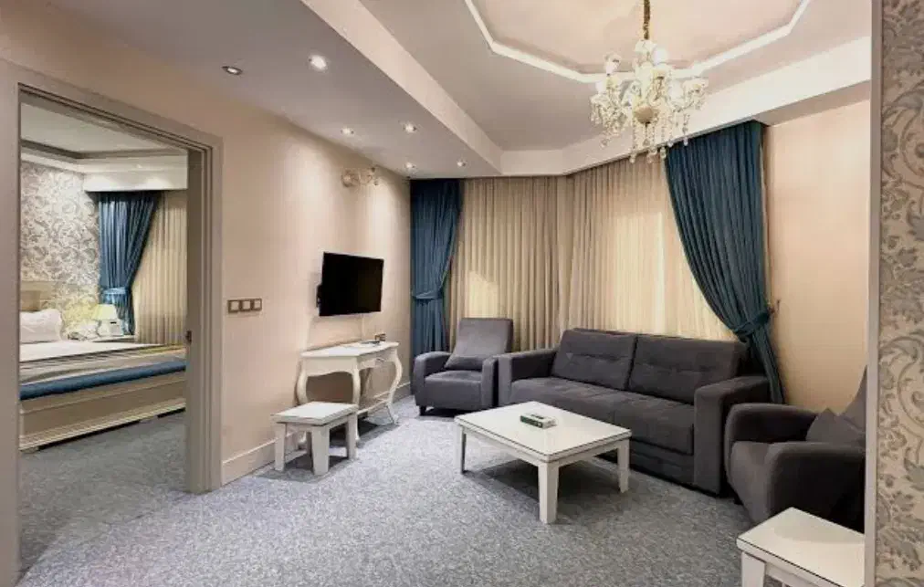 رهن و اجاره سوییت دوخوابه|اجارهٔ خانه و ویلا|شیراز, کوشک میدان|دیوار