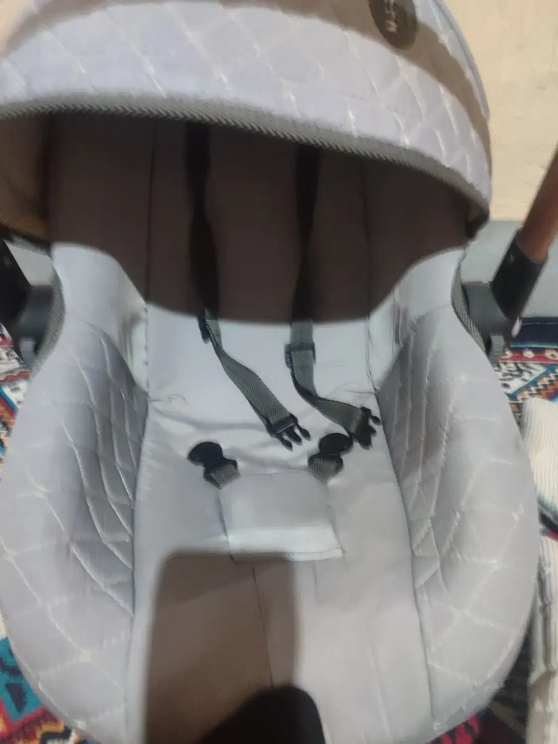 صندلی بچه|تخت و صندلی بچه|ایلام, |دیوار