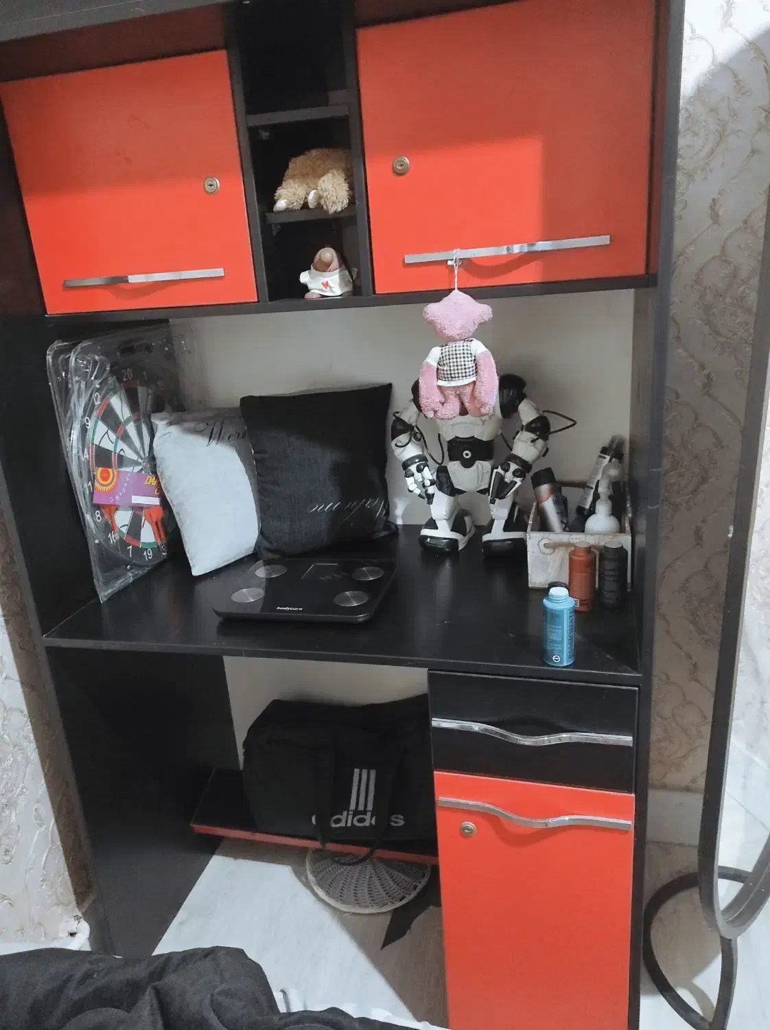 کمد کامپیوتر یا میز تحریر|میز تحریر و کامپیوتر|ورامین, ورامین|دیوار