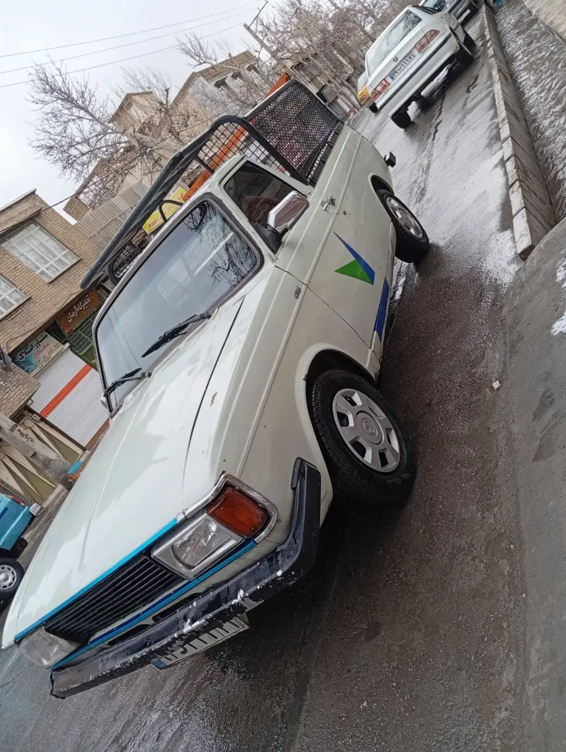 وانت بار۹۰دوگانه|خودرو سواری و وانت|بروجرد, |دیوار