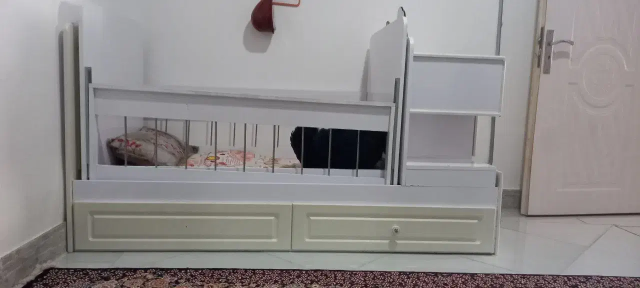 تخت|تخت و سرویس خواب|تربت جام, شهرک معلم|دیوار