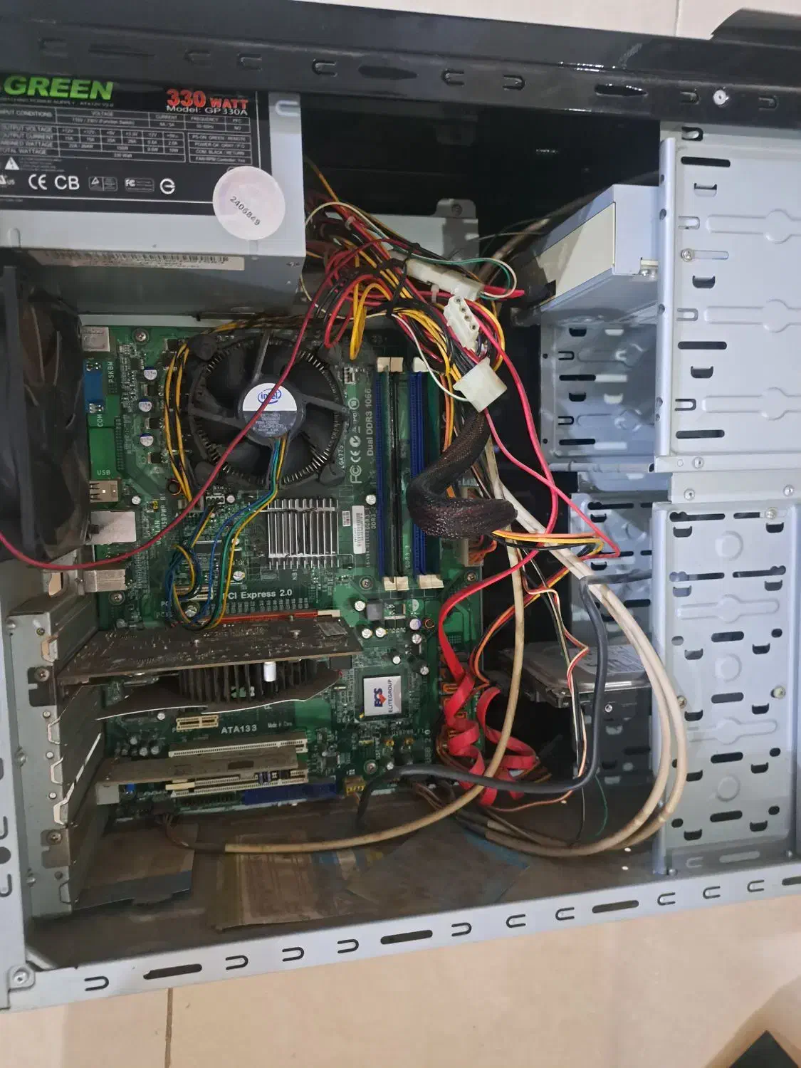 کامپیوتر PC رومیزی|رایانه رومیزی|رشت, رودبارتان|دیوار