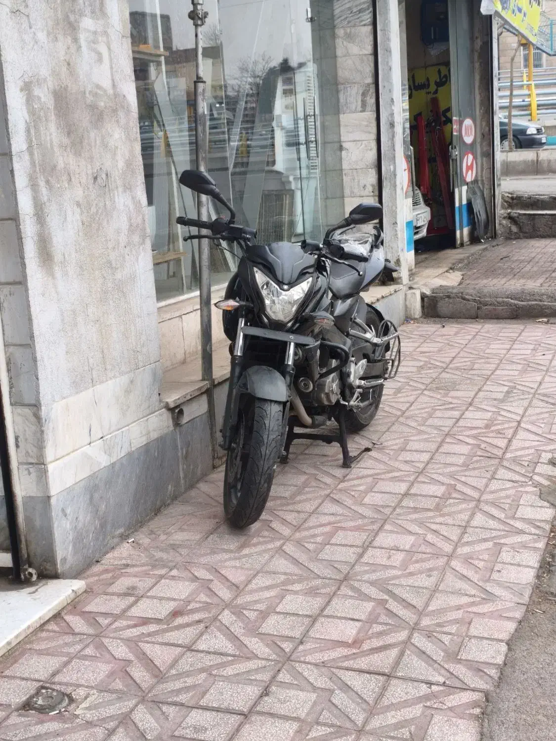 ns200|موتورسیکلت|تهران, خاک سفید|دیوار