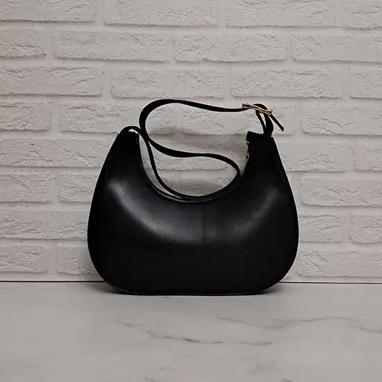 گمشده|کیف، کفش، کمربند|سنندج, |دیوار