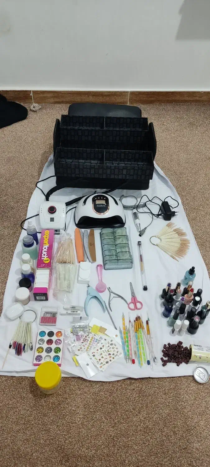 وسایل کاشت ناخن|آرایشی، بهداشتی، درمانی|اهواز, کمپلو جنوبی|دیوار