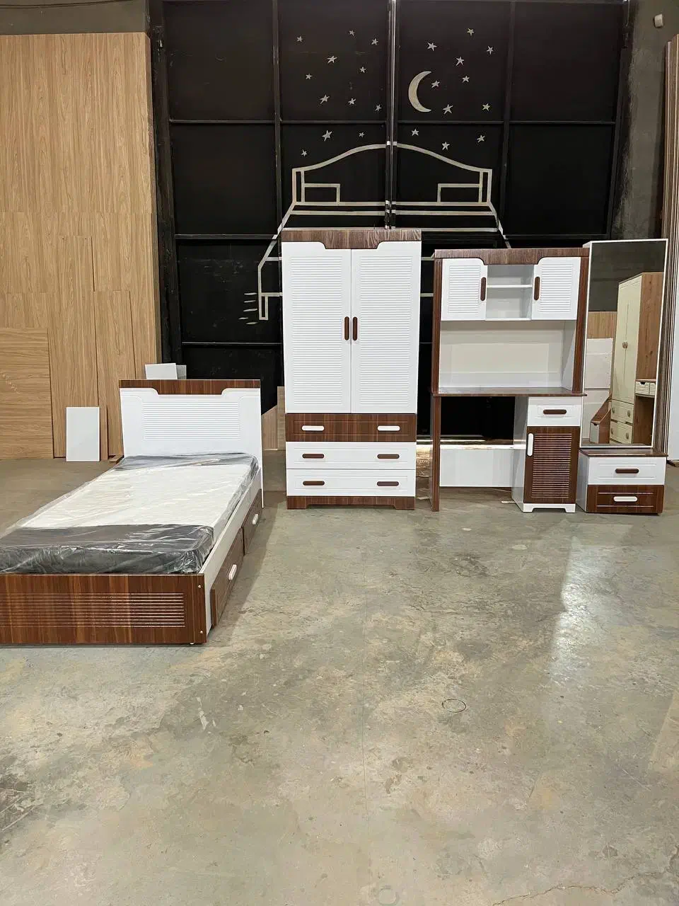 به روزترین مدل های سرویس خواب بابهترین متریال|تخت و سرویس خواب|مشهد, خلق آباد سفلی|دیوار