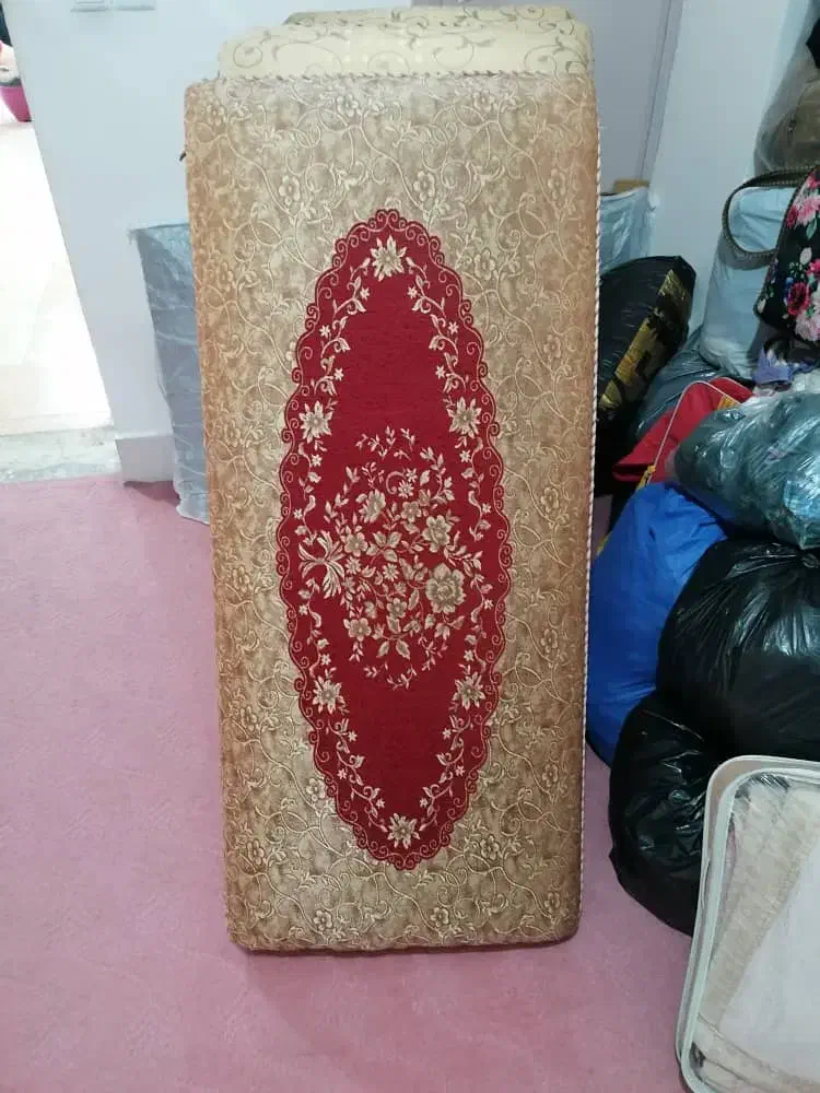 پشتی|پشتی|شاهین‌شهر, نبوت|دیوار