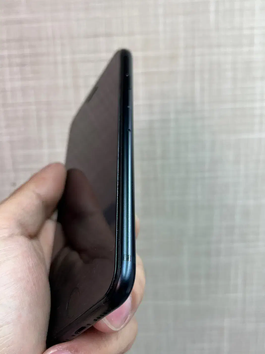 آیفون se 2022 (سری ۳)|موبایل|بروجن, |دیوار