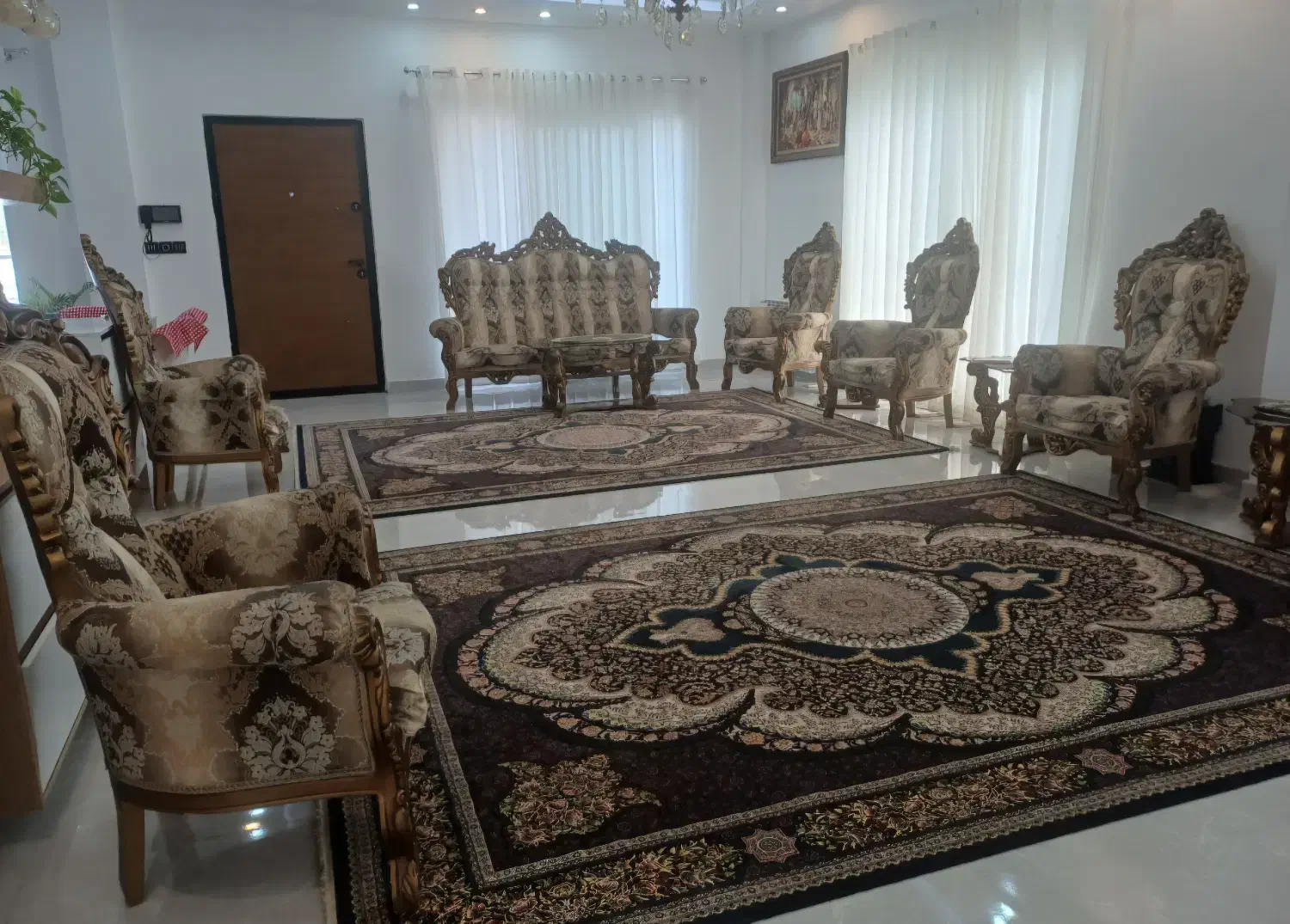 مبل|مبلمان خانگی و میز عسلی|نور, |دیوار