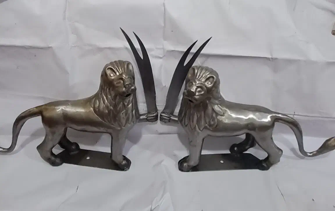 شیر علامت|کلکسیون اشیاء عتیقه|بهارستان, |دیوار