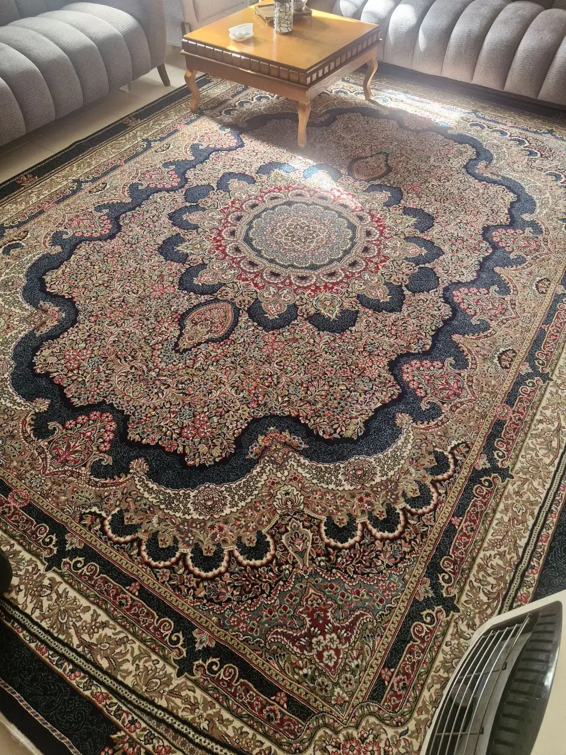 فرش مشهد|فرش|گلبهار, شهر جدید گلبهار|دیوار