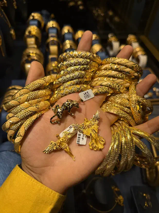 از زیبایی طلا تا لذت قیمت (گالری محمد)|جواهرات|اهواز, نادری|دیوار