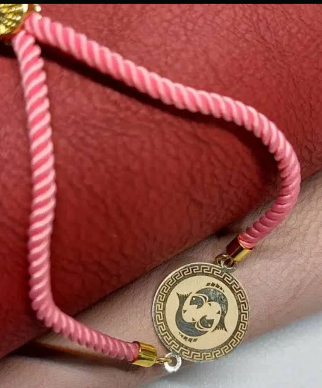 دستبند چرم// پلاک طلا ماه تولد|جواهرات|بوئین زهرا, |دیوار