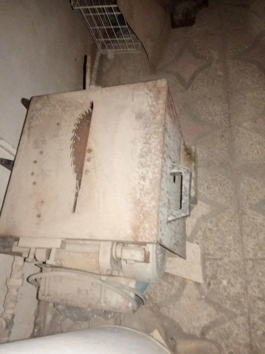 آلومینیوم بر سالم|ماشین‌آلات صنعتی|جیرفت, |دیوار