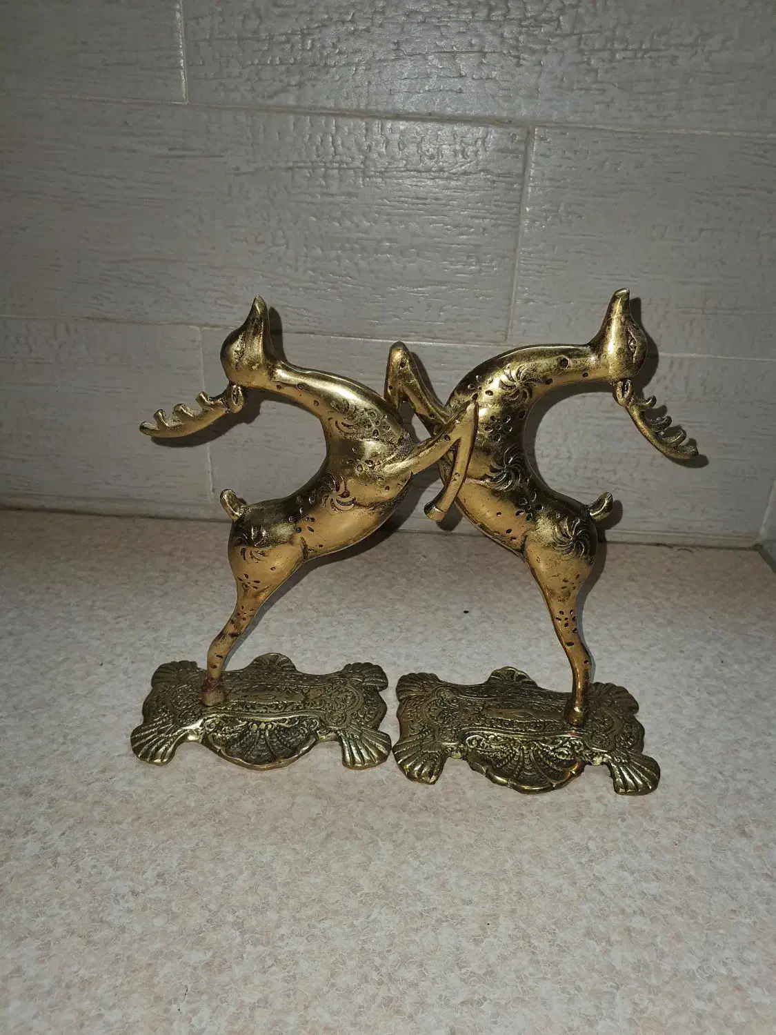 مجسمه برنزی گوزن|مجسمه، تندیس، ماکت|پرند, فاز ۰|دیوار