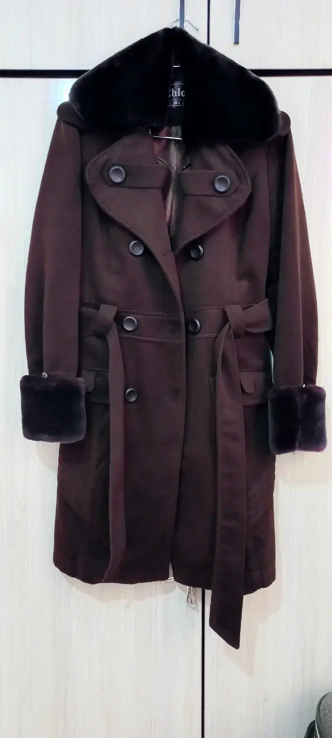 پالتو|لباس|یاسوج, |دیوار