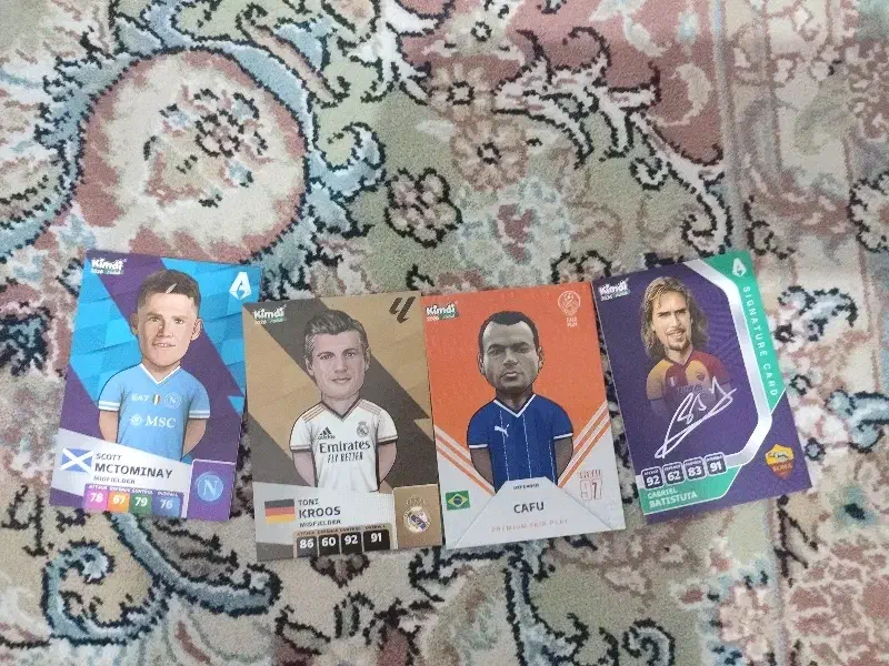 102 تا کارت کیمدی ۲۰۲۵ و ۲۰۲۶ کارتهای خوب و نو|اسباببازی|مشهد, آزادشهر|دیوار