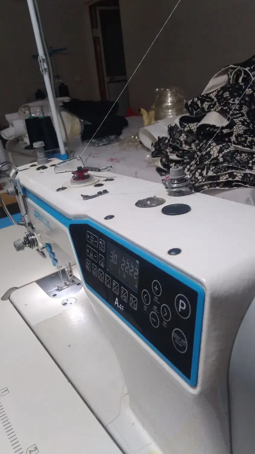 با چند نفر چرخکار راسته دوز اتوکار مجلسی نیازمندیم|استخدام صنعتی، فنی، مهندسی|قدس, شهر‌قدس|دیوار