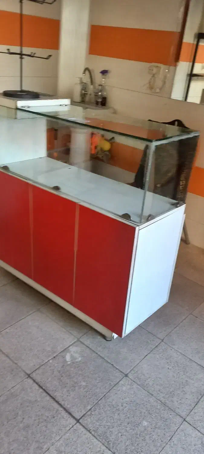 ویترین مغازه|بوفه، ویترین، کنسول|همدان, |دیوار