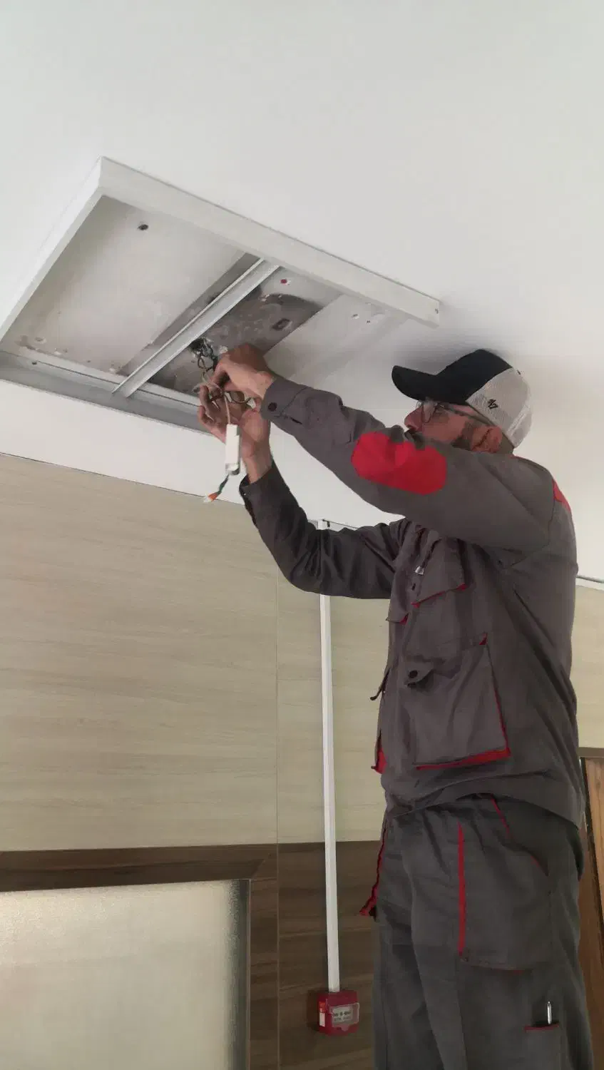 برقکاری|خدمات پیشه و مهارت|شیراز, گلدشت معالی‌آباد|دیوار