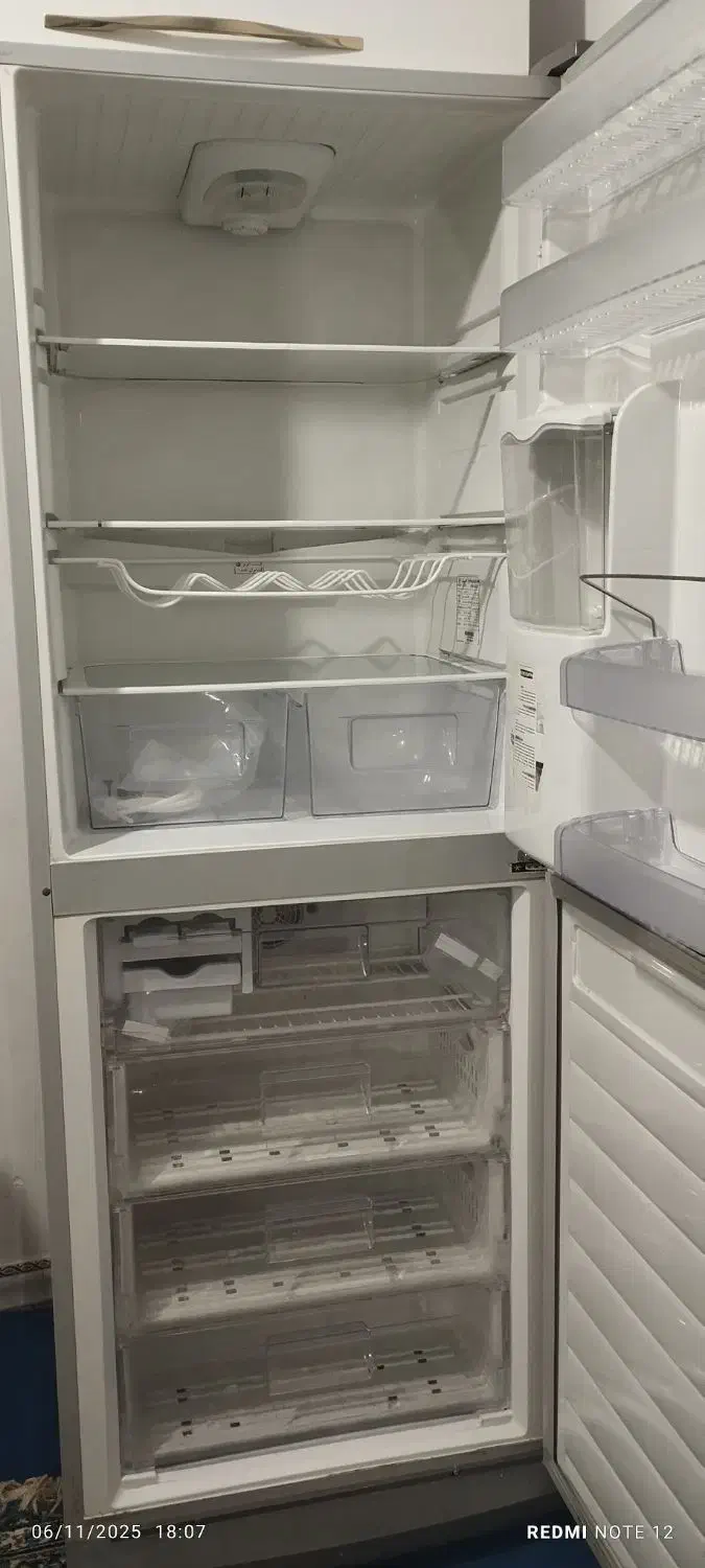 یخچال فریزر بدون برفک درحدنو|یخچال و فریزر|بروجرد, |دیوار