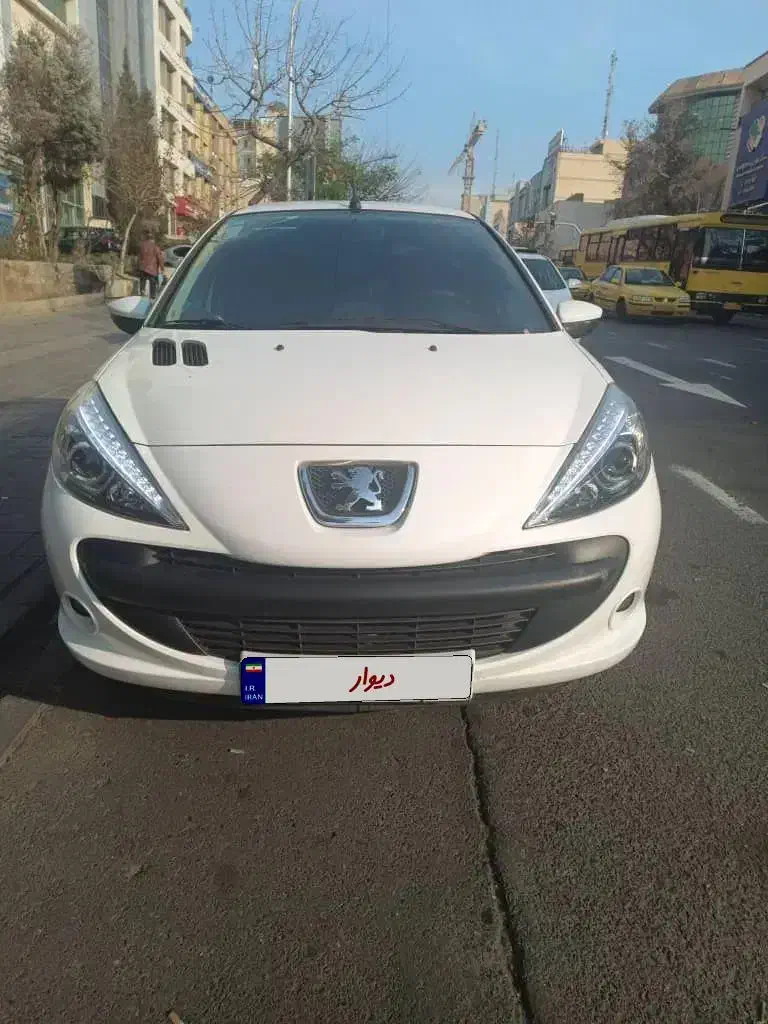 ۱۴۰۲ دنده|خودرو سواری و وانت|تهران, عباس‌آباد|دیوار