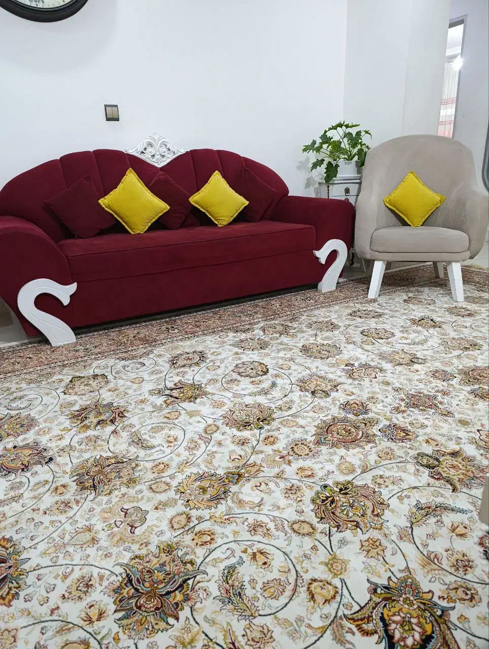 مبل 7 نفره و جلو مبلی و میز تلویزیون و میز تلفن|مبلمان خانگی و میز عسلی|بجنورد, |دیوار