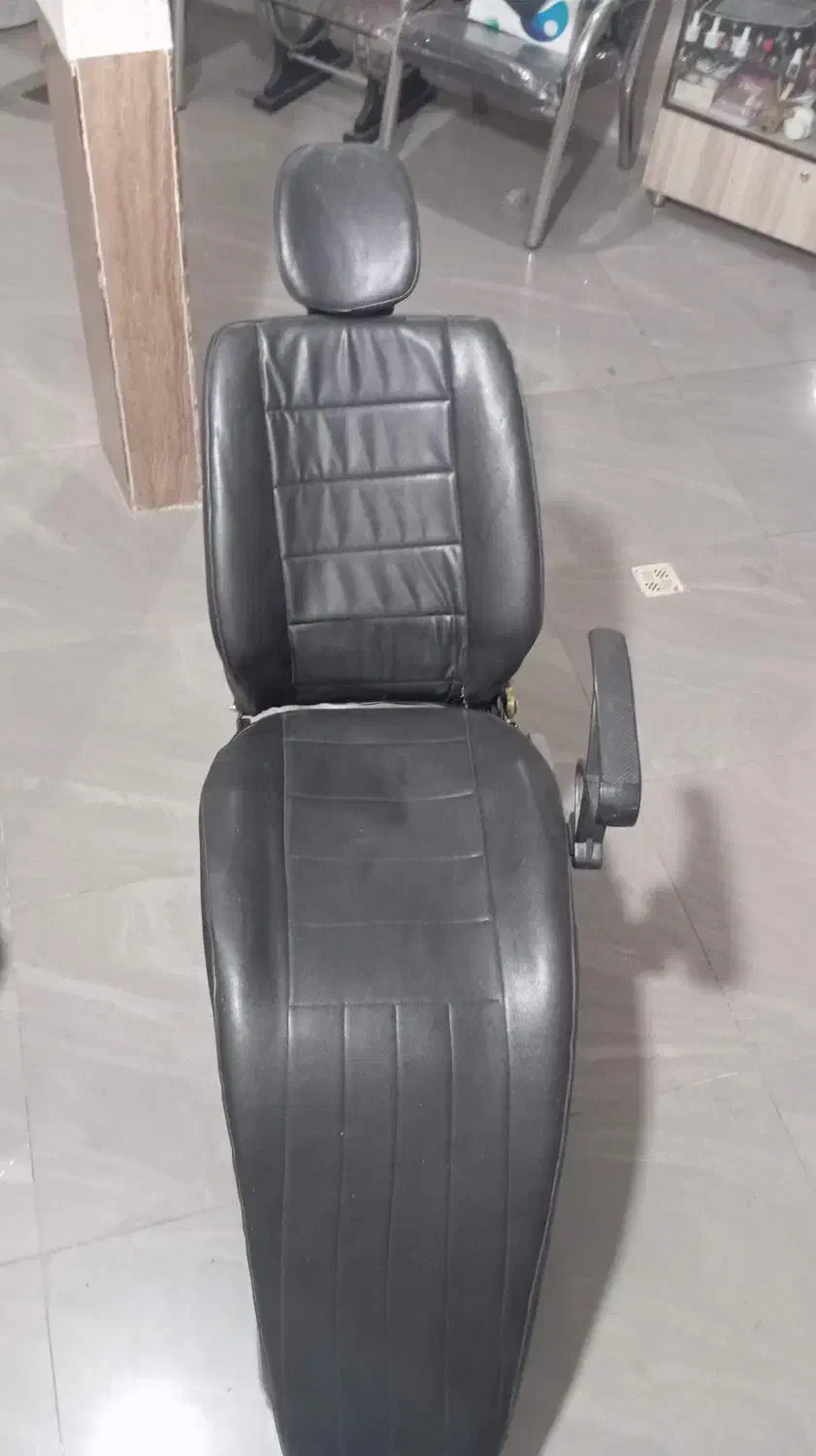 لوازم آرایشگاهی|آرایشگاه و سالن‌های زیبایی|خسروشاه, |دیوار