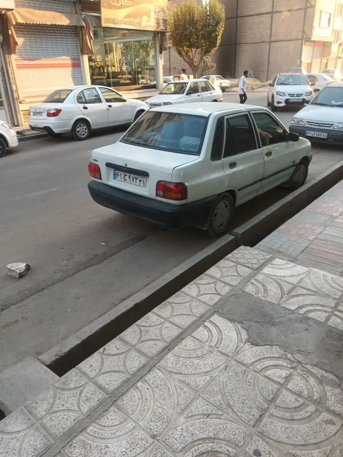 پراید مدل ۸۲|خودرو سواری و وانت|بهارستان, |دیوار