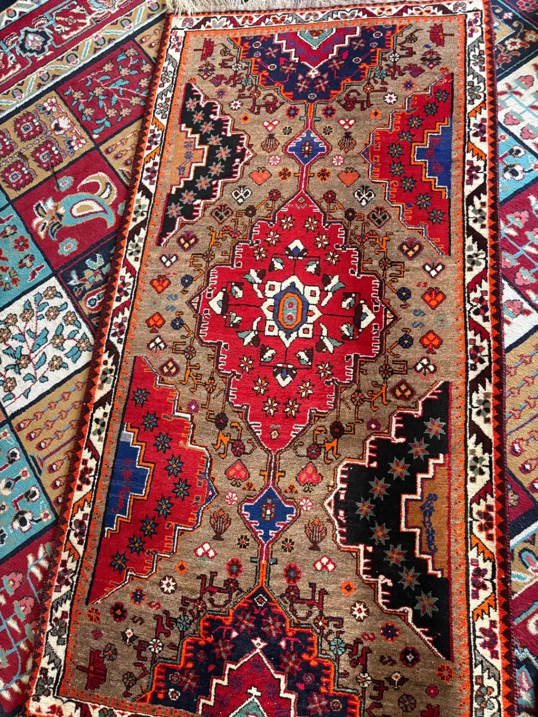 قالیچه دستباف قدیمی نو نو|فرش|شیراز, تاچارا|دیوار