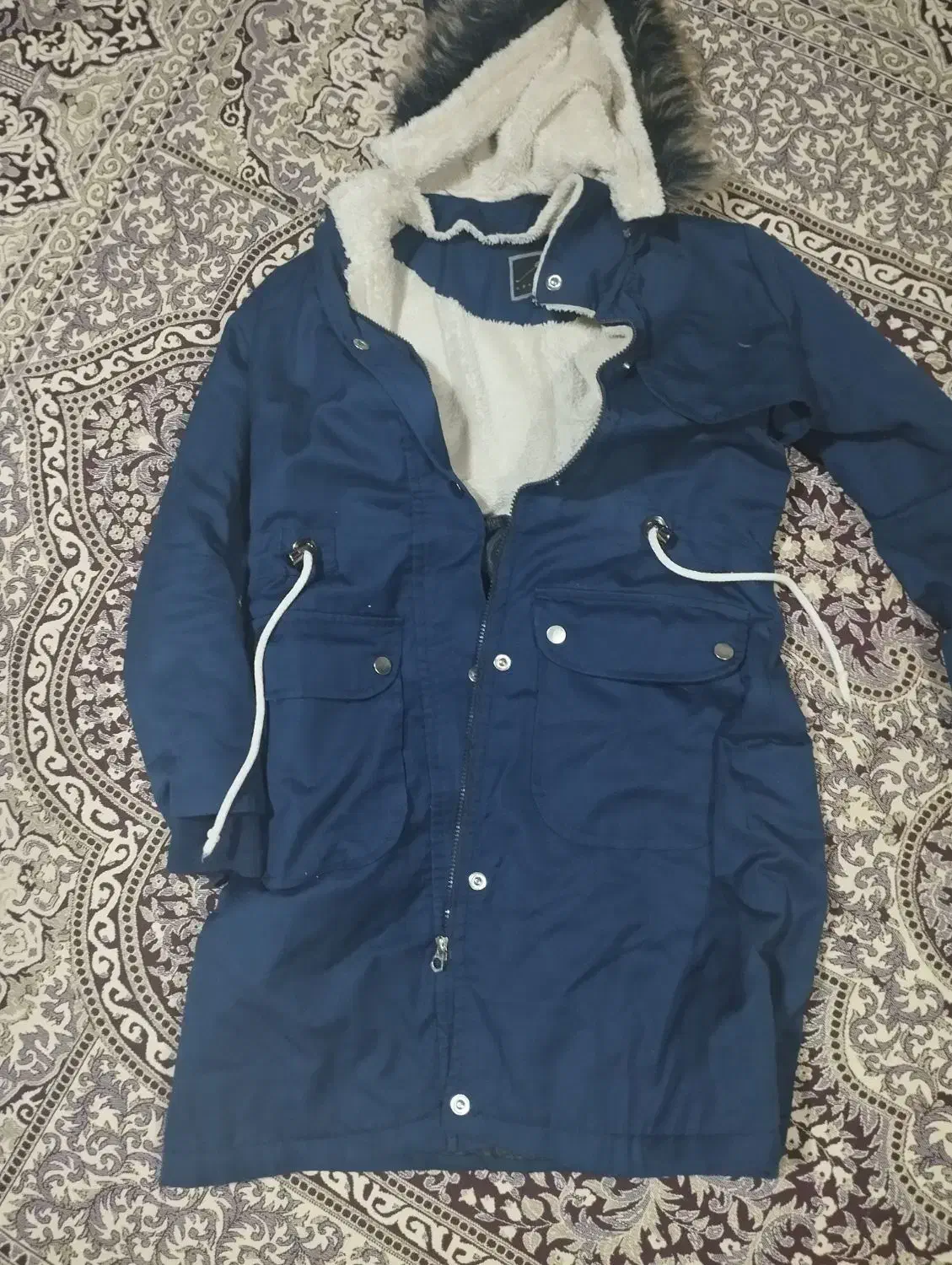 کاپشن و پالتو زنانه فقط 200|لباس|شیراز, شهرک ترکان|دیوار