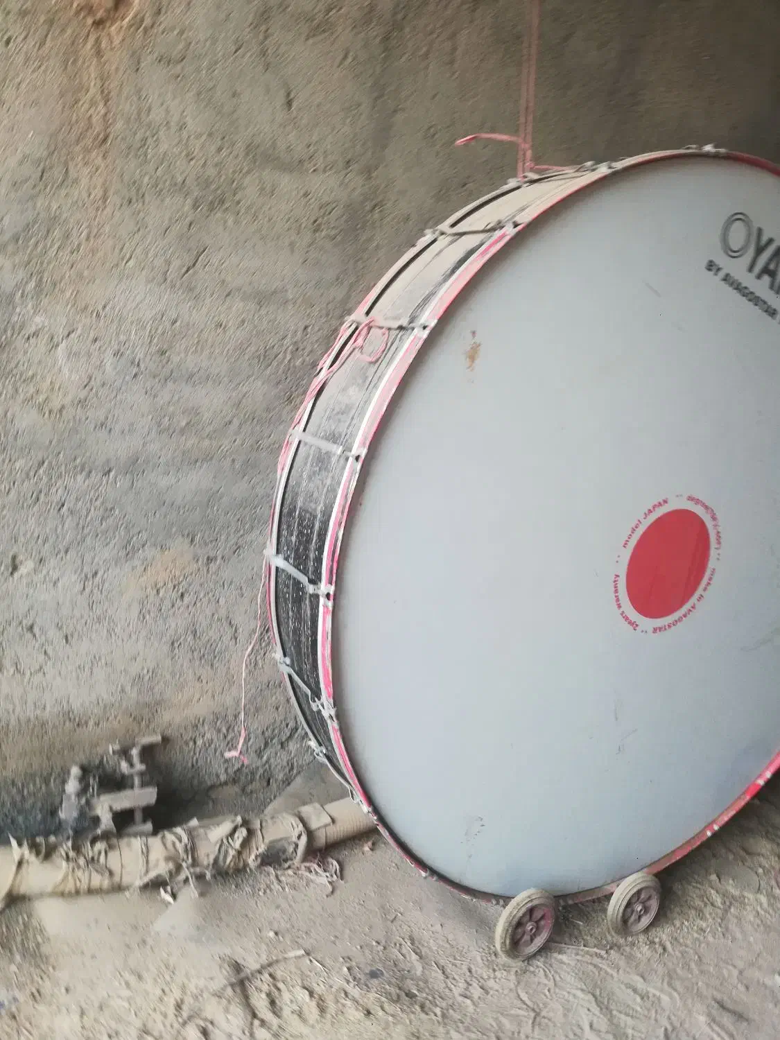 طبل 2 متری|درام و پرکاشن|جوین, |دیوار