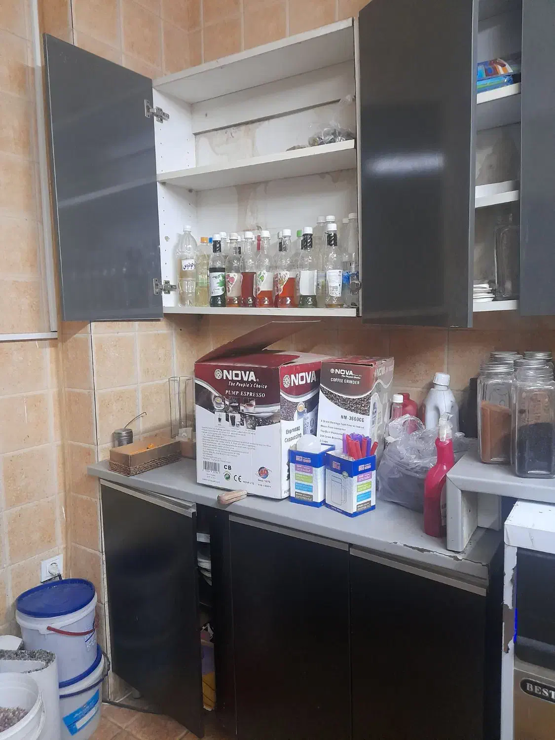 کابینت و میز و صندلی|صندلی و نیمکت|قزوین, |دیوار