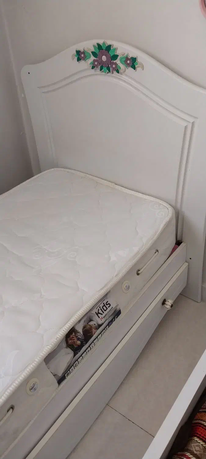 تخت کودک|تخت و سرویس خواب|اسلامشهر, شهرک الهیه|دیوار