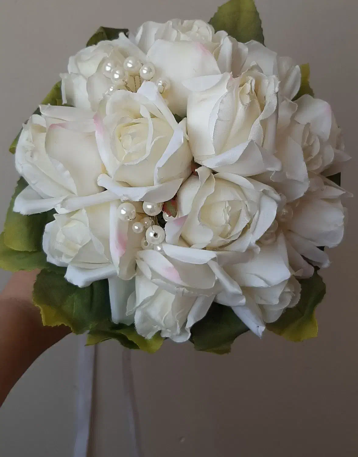 دسته گل عروس در حد نو|گل مصنوعی|شوشتر, |دیوار