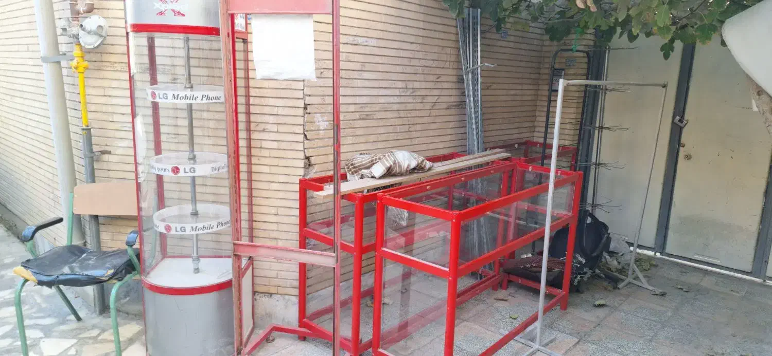 اویز لباس|بوفه، ویترین، کنسول|برخوار, |دیوار