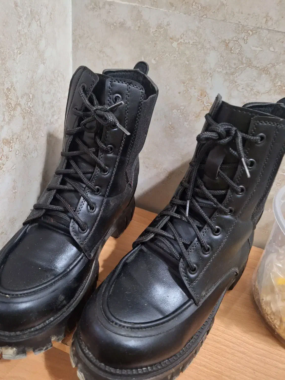 بوت فروشی|کیف، کفش، کمربند|گلپایگان, |دیوار