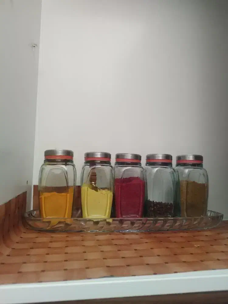 جاادویه|ظروف نگهدارنده، پلاستیکی، یک‌بارمصرف|شاهین‌شهر, خانه کارگر|دیوار