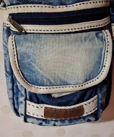 کیف شانی لی نه طرح لی|کیف، کفش، کمربند|سنندج, |دیوار